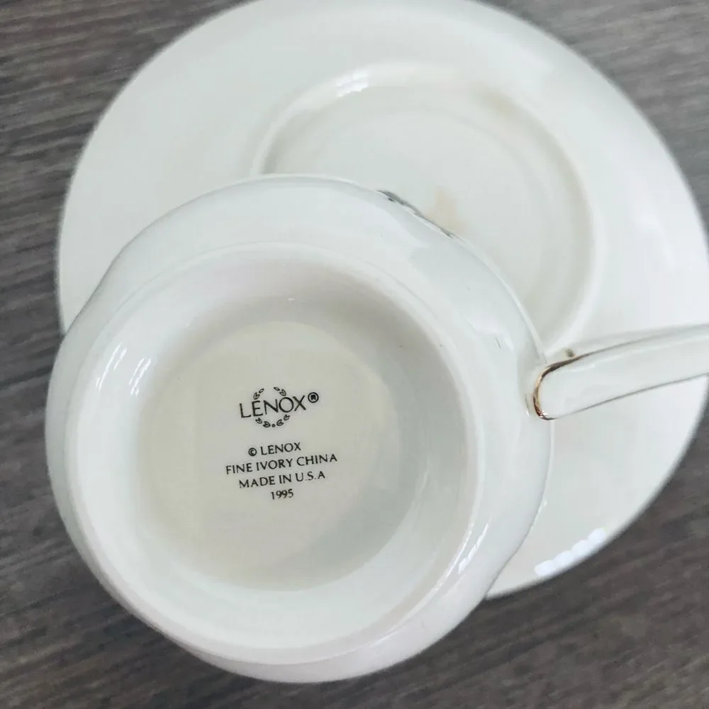 Lenox Winter Greetings Fine China Christmas Teacup Saucer Set